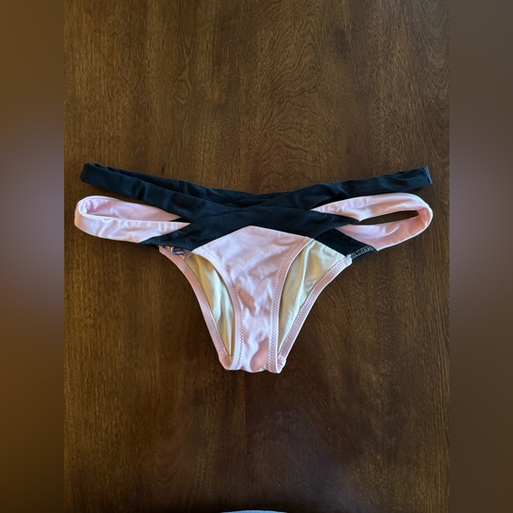 SOLD Agent Provocateur Mazzy Bikini Top & Bottom - Picture 15 of 16